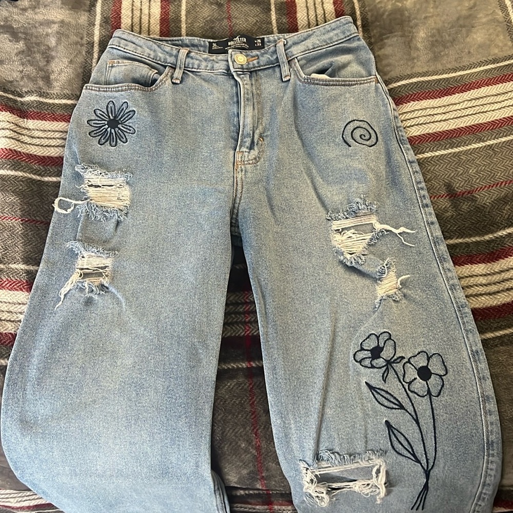 embroidered ultra high rise dad jeans with rips from hollister